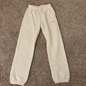 Cream Nike Therma Fit Sherpa Sweatpants